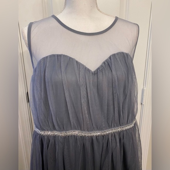 Petite XL Dress 🤍 - Picture 2 of 5